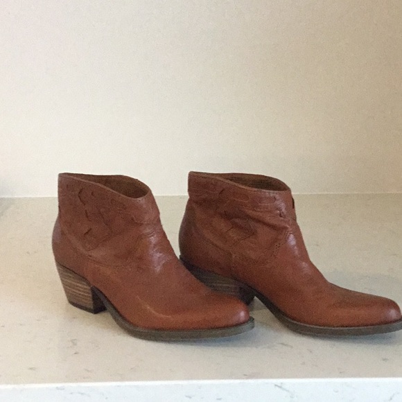 Bootie - Picture 4 of 4